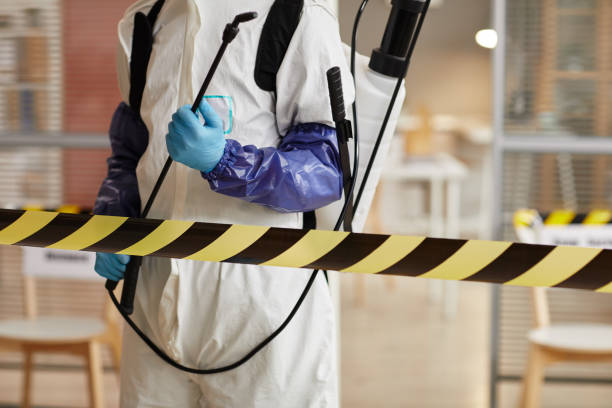 Professional Biohazard technician working in Barrington, IL